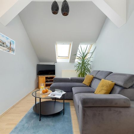 Sunshine Apartment كراكوفيا المظهر الخارجي الصورة